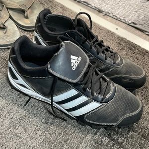 Adidas baseball shoe
